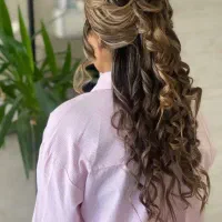 خدمات سالن زیبای در ایوان