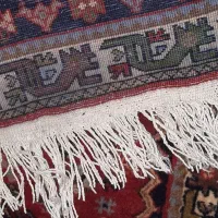 یک زرع و نیم|فرش|تهران, پرواز|دیوار