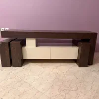 میز تلوزیون و جلو مبلی
