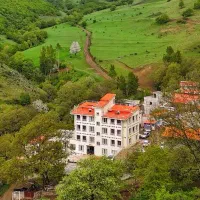 فروش-ویلای-لواسان-خوش-ساخت-و-مسیر-ماشین-رو