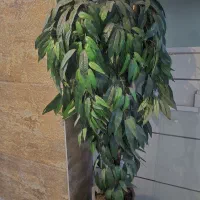 گل مصنوعی با گلدان