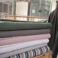 حدودا ۱۰۰متر پارچه پیراهنی و لباس زنانه شومیز