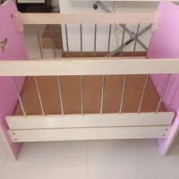 تخت گهواره ای نوزاد