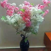 ۹ شاخه گل همراه با گلدان