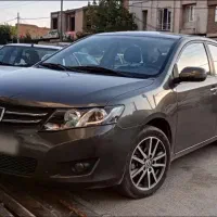 آریو 1600cc