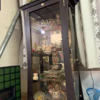 ویترین رنگ قهوه ای