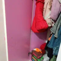 یک عددکمدبچه سالم وتمیز