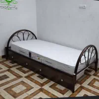 تخت فلزی بچگانه