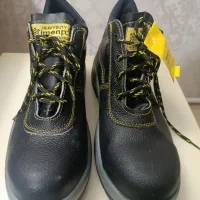 کفش کار برند ایمن پا|کیف، کفش، کمربند|ری, دیلمان|دیوار