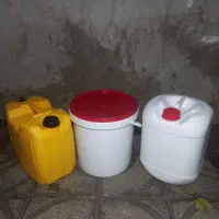 سطل دردار و دبه ۲۰لیتری دست‌دوم(سفید)|ظروف نگهدارنده، پلاستیکی، یک‌بارمصرف|شهریار, شهرک نماز (دینار آباد)|دیوار