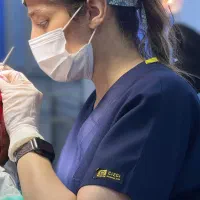 کاشت تخصصی موخانم هاو آقایان درشیراز