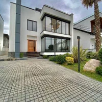 فروش خانه ویلایی مدرن 330 متری نوساز و کلید نخورده