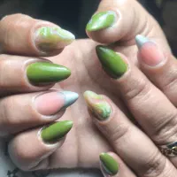 کاشت ناخن|خدمات آرایشگری و زیبایی|شیراز, سلطان آباد|دیوار