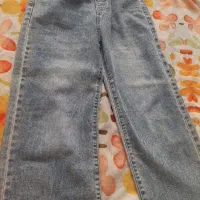 ۴ عددشلوار لی بگ و ۲ عددشومیز ۲ عدد لباس خواب