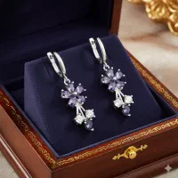 گوشواره مارکیز بنفش فوق دلبرانه پاپیونی3187%