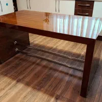 میز ناهارخوری جزیره