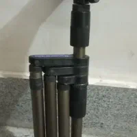 سه پایه دوربین عکاسی