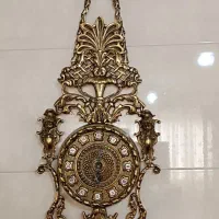 ساعت دیواری