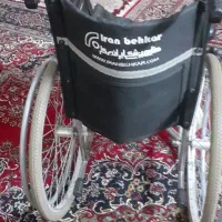 سلام یه عدد ویلچر خیلی کم کار وتمیز در حد نو