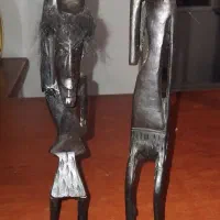 ۲عدد مجسمه طرح انسان اولیه