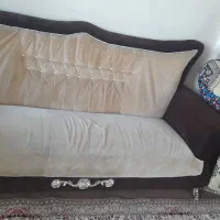 یه دست مبل ۸نفره به فروش می‌رسد