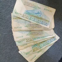 پول قدیمی 5000 ریالی و 10000ریالی جمهوری اسلامی