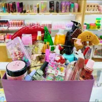 لوازم آرایشی و اکسسوری