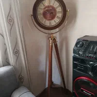 ساعت سه پایه نو و تمیز