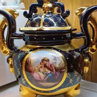 عصرانه خوری چک گل صورتی لیلی و مجنون