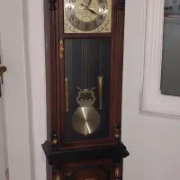 ساعت ایستاده و دیواری