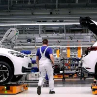 مکانیک خودرو  - کارشناس پذیرش وفنی