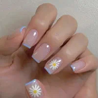 کاشت ناخن باطراحی رایگان