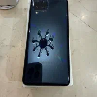 m32 رام6 128 گیگ درحد اکبند