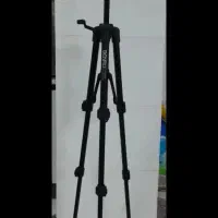 سه پایه عکاسی برند بنرو