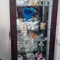 بوفه زیبا در حد نو وکاملا سالم وتمیز