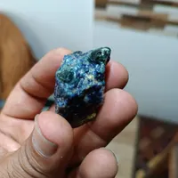 سنگ راف آبی سبز زمردی|جواهرات|شیراز, قصرالدشت|دیوار