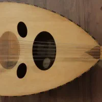 ساز عود قدیمی و حرفه ای مهندس السوکر