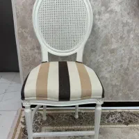 صندلی چوبی