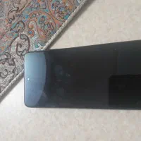 یک دستگاه موبایل شیامی پوکو x3