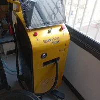 اپراتور لیزر