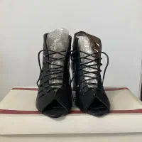 کفش|کیف، کفش، کمربند|رشت, توشیبا|دیوار