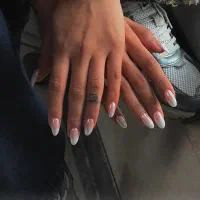 نیازمند به دستیار ناخن حرفه ای