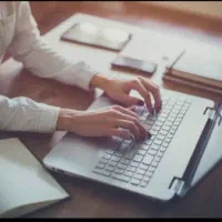 کارمند ومنشی برای دفتر