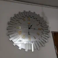 ساعت آینه ای شیک سالم