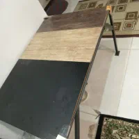 میز فلزی