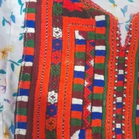 لباس بچگانه چهارسال سه دست در حد نو