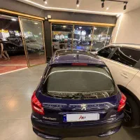 207 پانا سقف شیشه ای‌ ۱۴۰۱|خودرو سواری و وانت|مشهد, دانشجو|دیوار