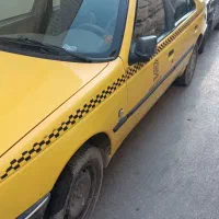 تاکسی کم کار زیر پا عالی