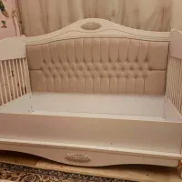 تخت کودک دارای دراور سه کشو تعویض پوشک و گارد|تخت و سرویس خواب|تهران, شاهین|دیوار