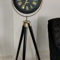 ساعت سه پایه ایستاده مشکی طلایی